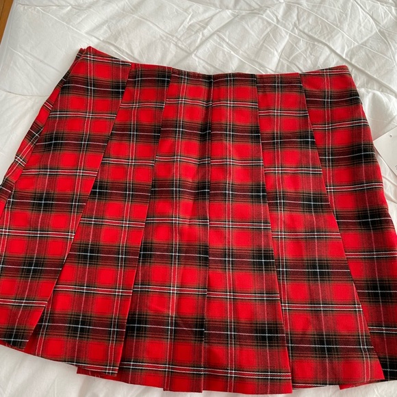 NWT Forever 21 Skirt large - Picture 3 of 4